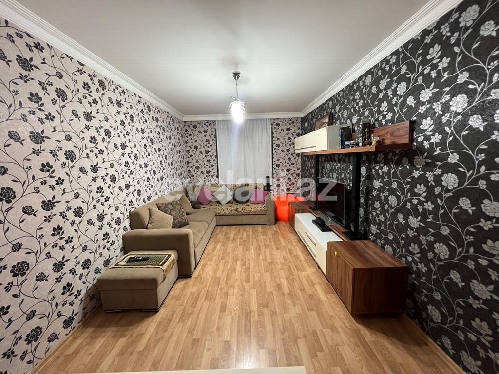 Satılır, köhnə tikili, 3 otaqlı, 80 m², Bakı, Suraxanı r, Qaraçuxur q.