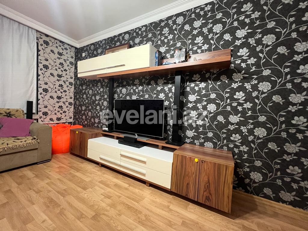 Satılır, köhnə tikili, 3 otaqlı, 80 m², Bakı, Suraxanı r, Qaraçuxur q.