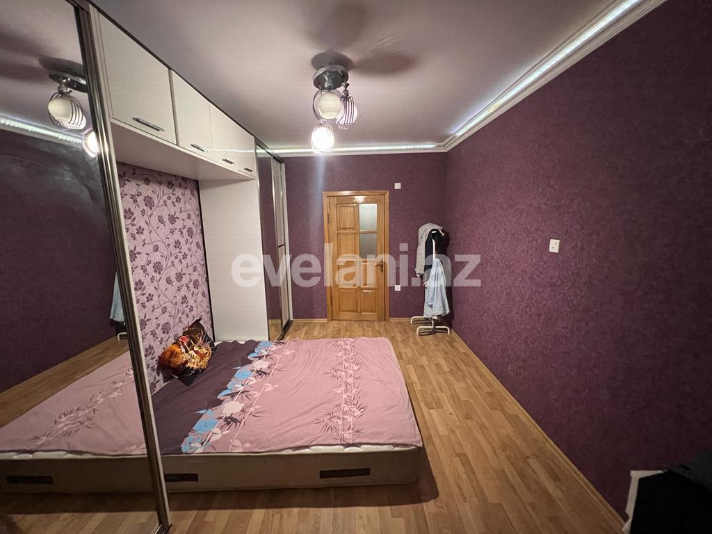 Satılır, köhnə tikili, 3 otaqlı, 80 m², Bakı, Suraxanı r, Qaraçuxur q.
