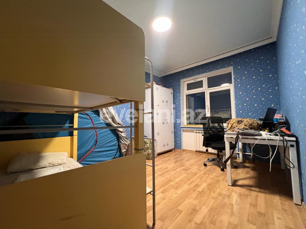 Satılır, köhnə tikili, 3 otaqlı, 80 m², Bakı, Suraxanı r, Qaraçuxur q.