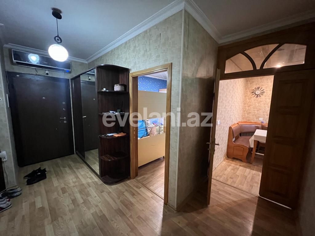 Satılır, köhnə tikili, 3 otaqlı, 80 m², Bakı, Suraxanı r, Qaraçuxur q.