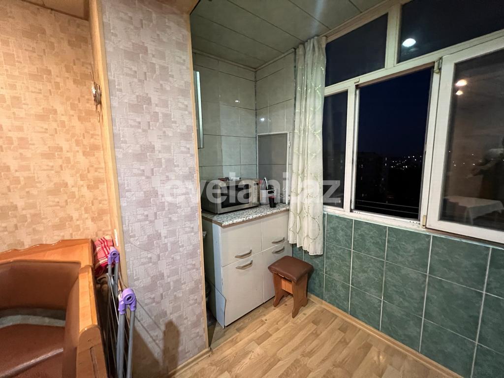 Satılır, köhnə tikili, 3 otaqlı, 80 m², Bakı, Suraxanı r, Qaraçuxur q.
