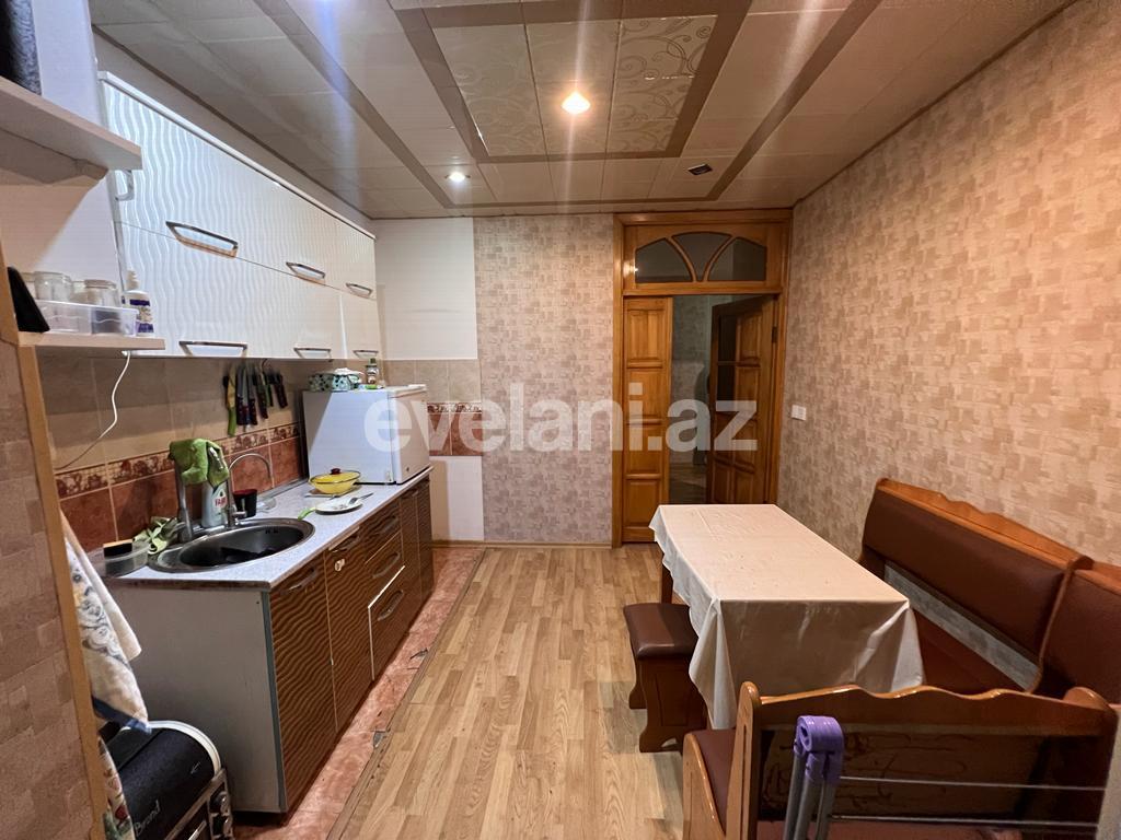 Satılır, köhnə tikili, 3 otaqlı, 80 m², Bakı, Suraxanı r, Qaraçuxur q.