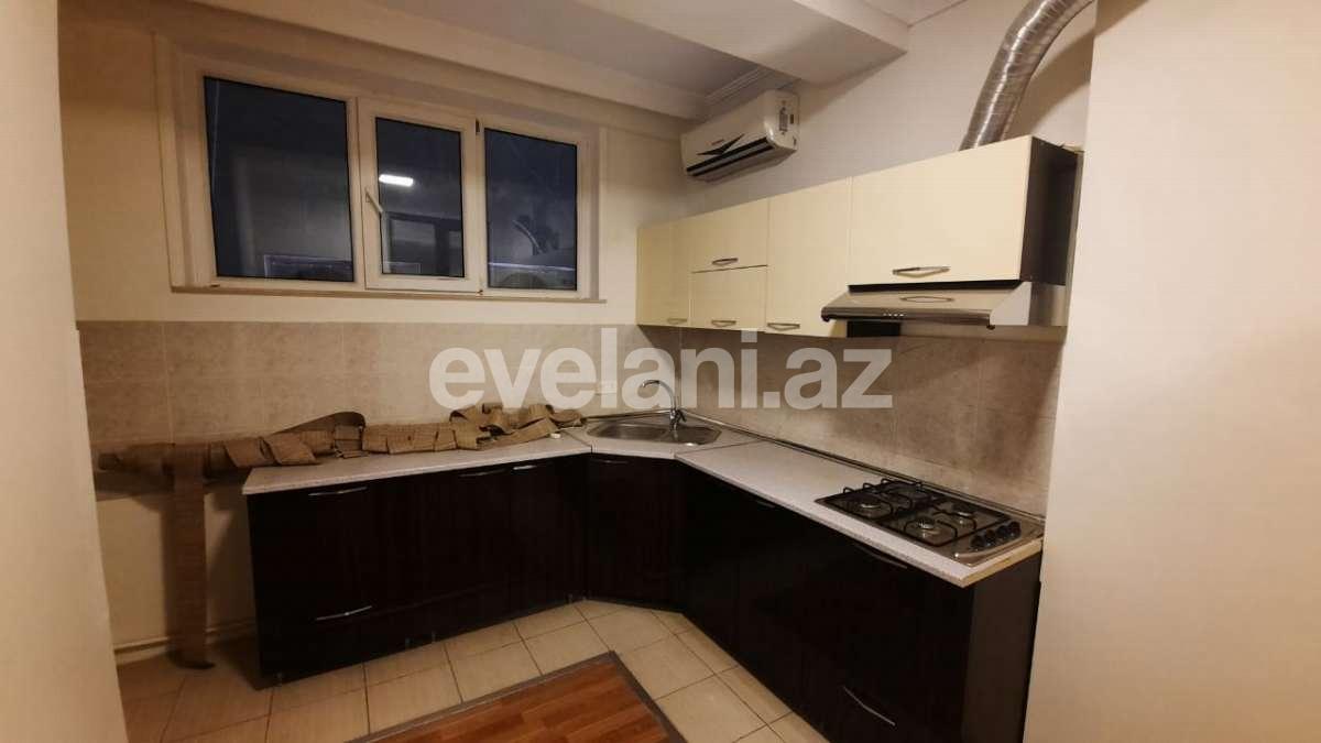 Сдаётся, офис, 8-комнаты, 350 m², Баку, Хатаинский r, Шах Исмаил Хатаи m.