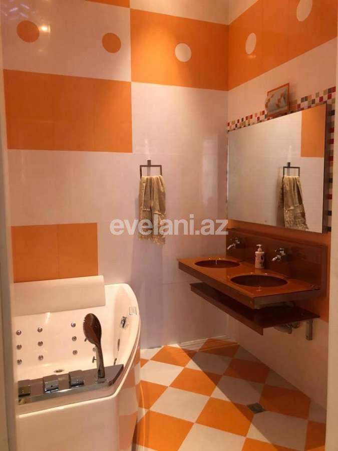 Rent, new building, 3 room, 202 m², Baku, Sahil m.