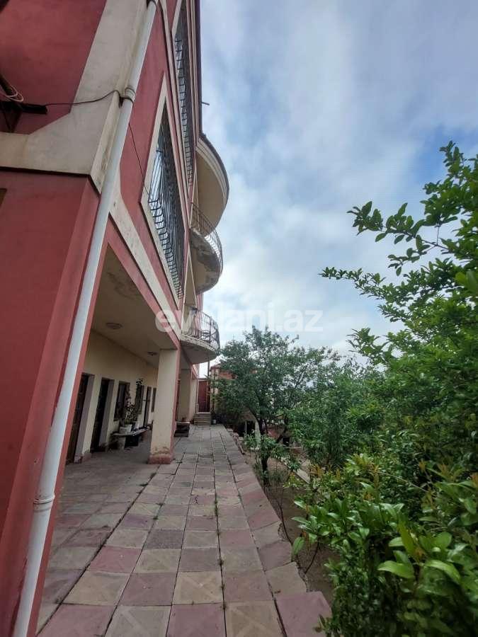 Satılır, həyət evi / bağ, 6 otaqlı, 300 m², Bakı, Sabunçu r, Bakıxanov q.