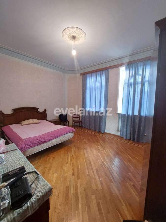 Satılır, həyət evi / bağ, 7 otaqlı, 400 m², Bakı, Nizami r, 8-ci kilometr q, Qara Qarayev m.