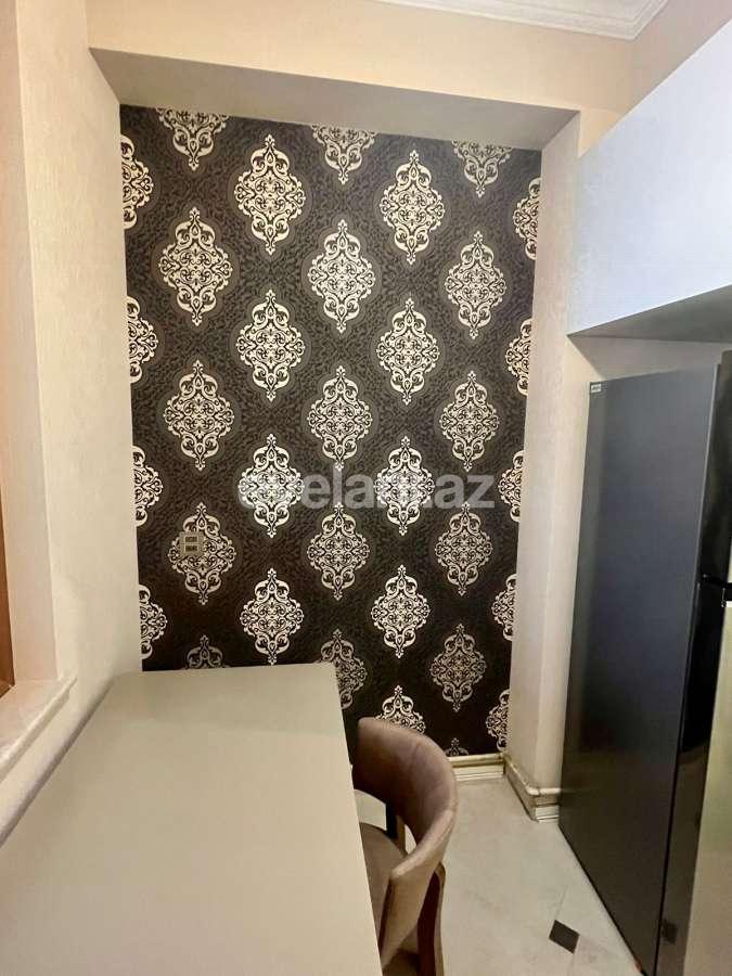 Kirayə verilir, yeni tikili, 2 otaqlı, 85 m², Bakı, Nizami r, Qara Qarayev m.