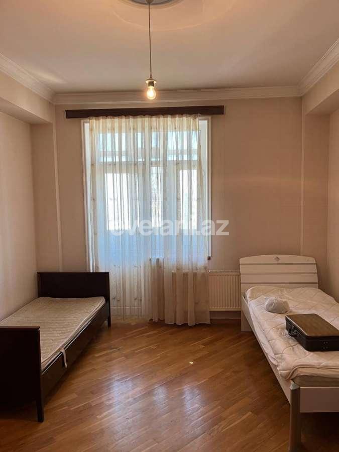 Kirayə verilir, yeni tikili, 3 otaqlı, 130 m², Bakı, Nəsimi r, Memar Əcəmi m.