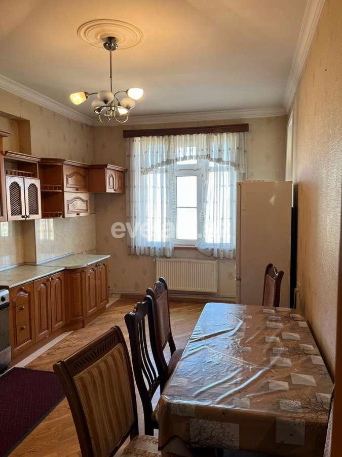 Kirayə verilir, yeni tikili, 3 otaqlı, 130 m², Bakı, Nəsimi r, Memar Əcəmi m.