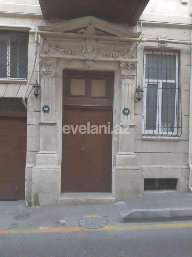 Satılır, köhnə tikili, 6 otaqlı, 150 m², Bakı, Səbail r, Sahil m.