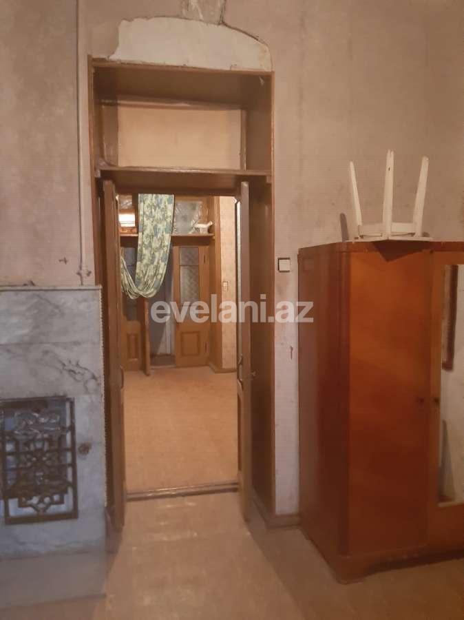 Satılır, köhnə tikili, 6 otaqlı, 150 m², Bakı, Səbail r, Sahil m.