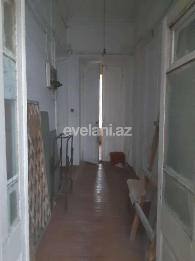 Satılır, köhnə tikili, 6 otaqlı, 150 m², Bakı, Səbail r, Sahil m.