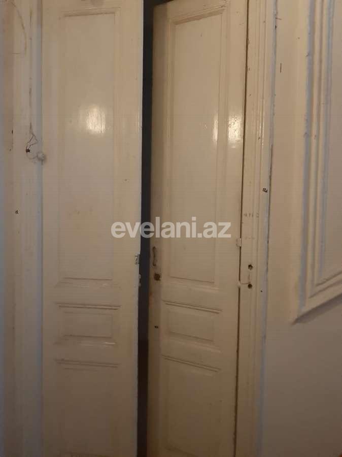 Satılır, köhnə tikili, 6 otaqlı, 150 m², Bakı, Səbail r, Sahil m.