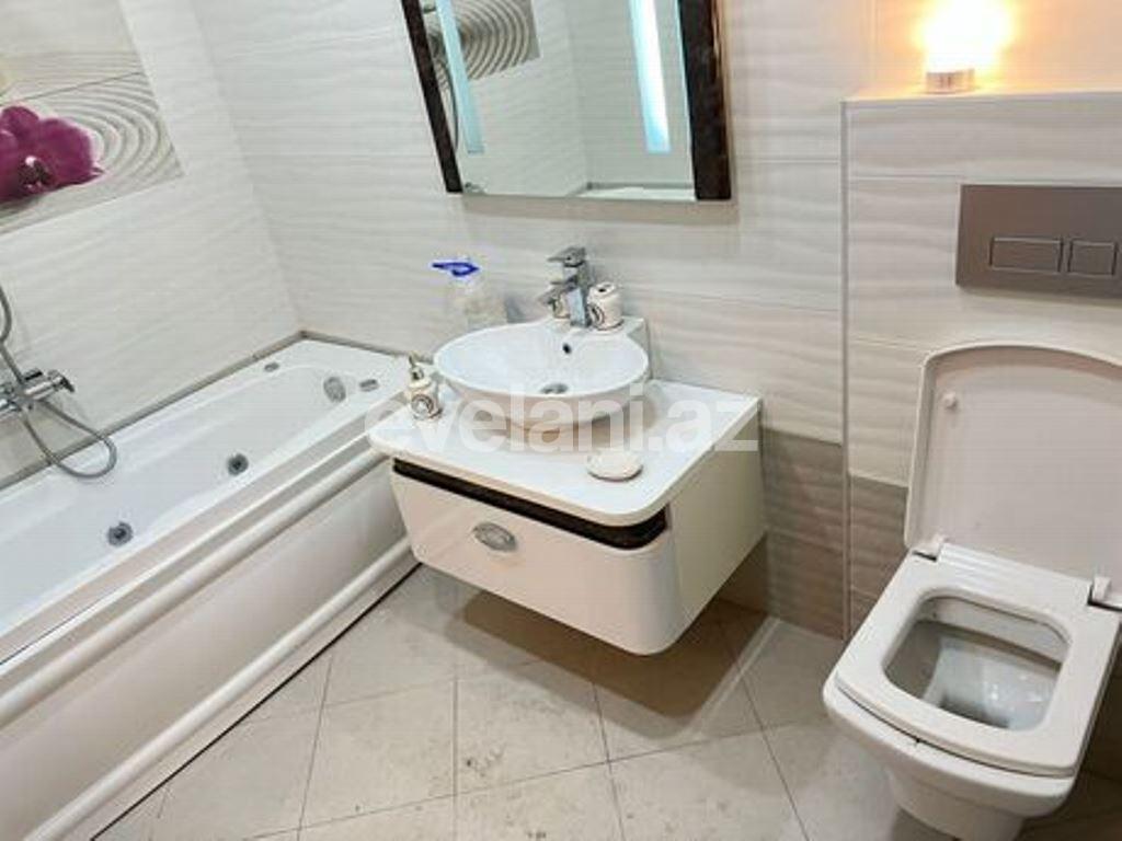 Satılır, yeni tikili, 3 otaqlı, 153 m², Bakı, Yasamal r, Elmlər Akademiyası m.