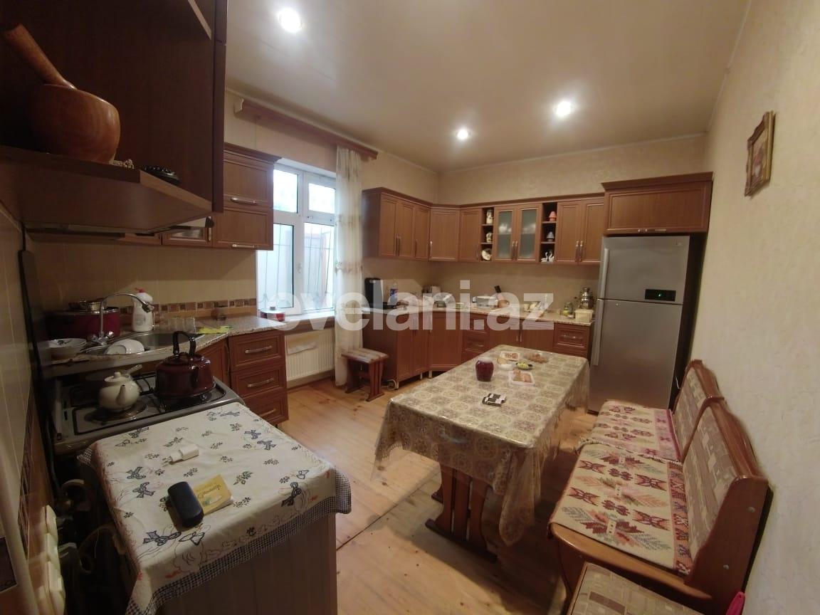 Satılır, villa, 11 otaqlı, 300 m², Bakı, Səbail r, Badamdar q.