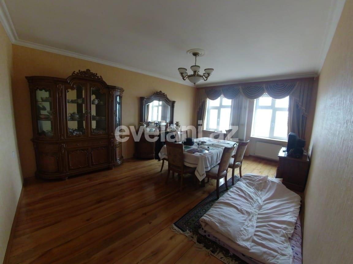 Satılır, villa, 11 otaqlı, 300 m², Bakı, Səbail r, Badamdar q.