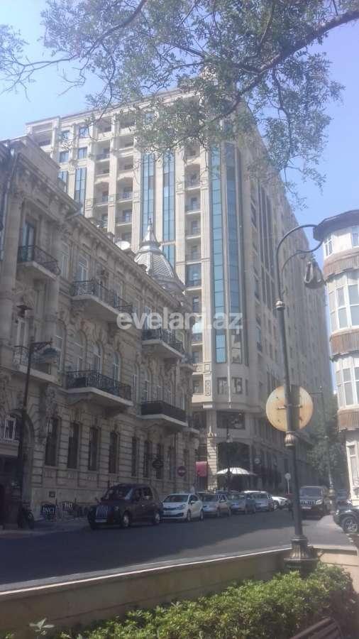 Satılır, yeni tikili, 3 otaqlı, 157 m², Bakı, Səbail r.