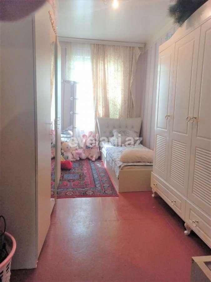 Satılır, köhnə tikili, 2 otaqlı, 50 m², Bakı, Nəsimi r, 3-cü mikrorayon q, Memar Əcəmi m.