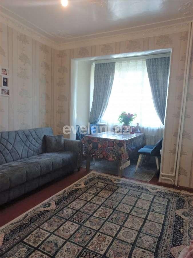 Satılır, köhnə tikili, 2 otaqlı, 50 m², Bakı, Nəsimi r, 3-cü mikrorayon q, Memar Əcəmi m.