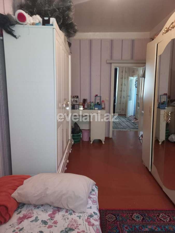 Satılır, köhnə tikili, 2 otaqlı, 50 m², Bakı, Nəsimi r, 3-cü mikrorayon q, Memar Əcəmi m.