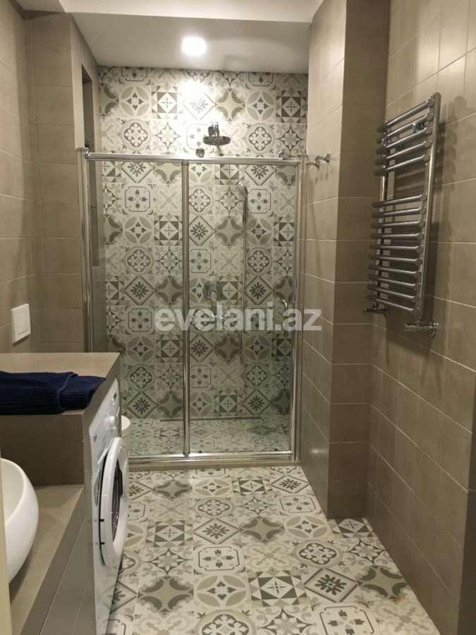 Kirayə verilir, köhnə tikili, 2 otaqlı, 78 m², Bakı, Səbail r, Sahil m.
