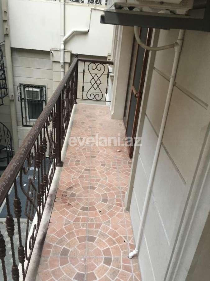 Kirayə verilir, köhnə tikili, 2 otaqlı, 78 m², Bakı, Səbail r, Sahil m.