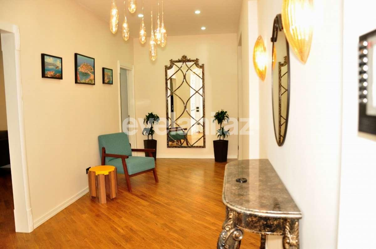 Kirayə verilir, yeni tikili, 3 otaqlı, 140 m², Bakı, Xətai r, Şah İsmayıl Xətai m.