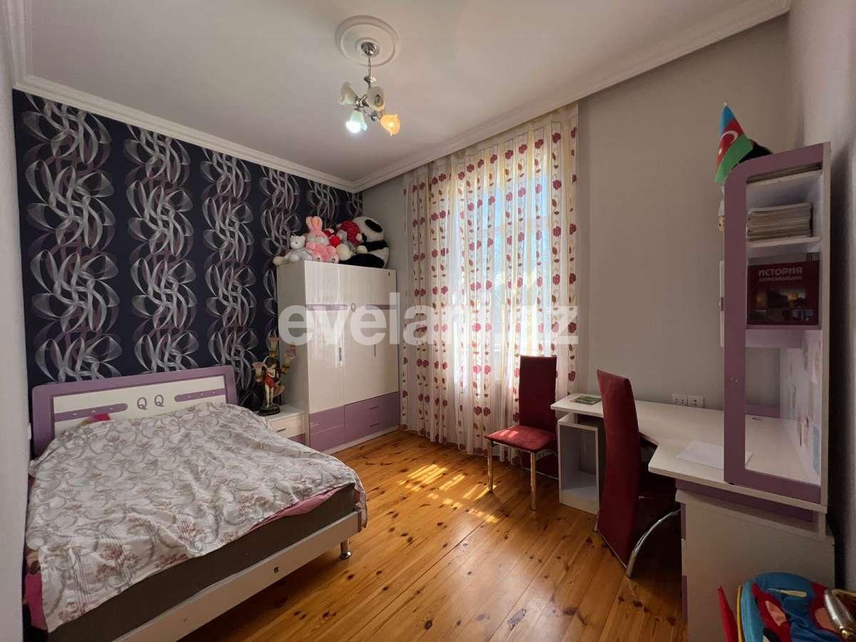 Satılır, həyət evi / bağ, 4 otaqlı, 200 m², Bakı, Suraxanı r, Bülbülə q.