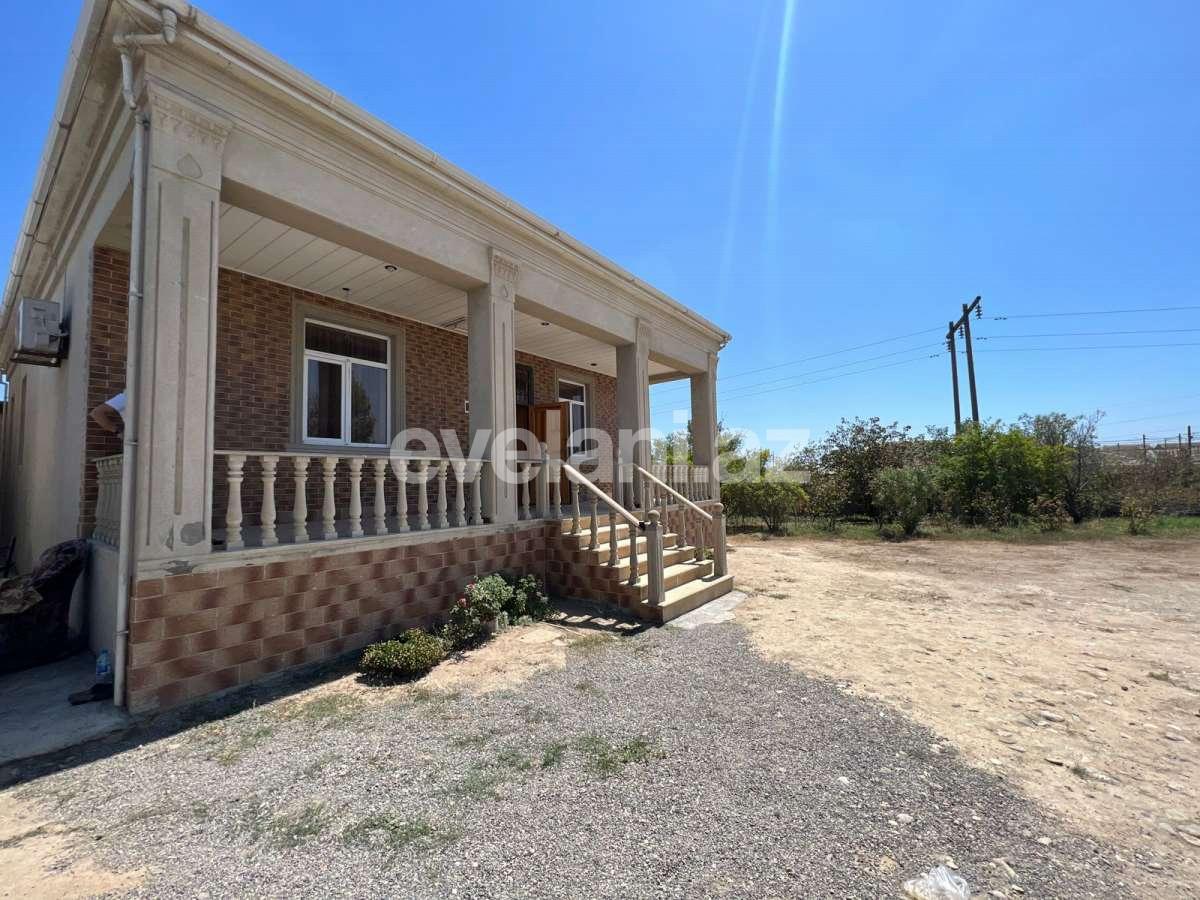 Satılır, həyət evi / bağ, 4 otaqlı, 200 m², Bakı, Suraxanı r, Bülbülə q.