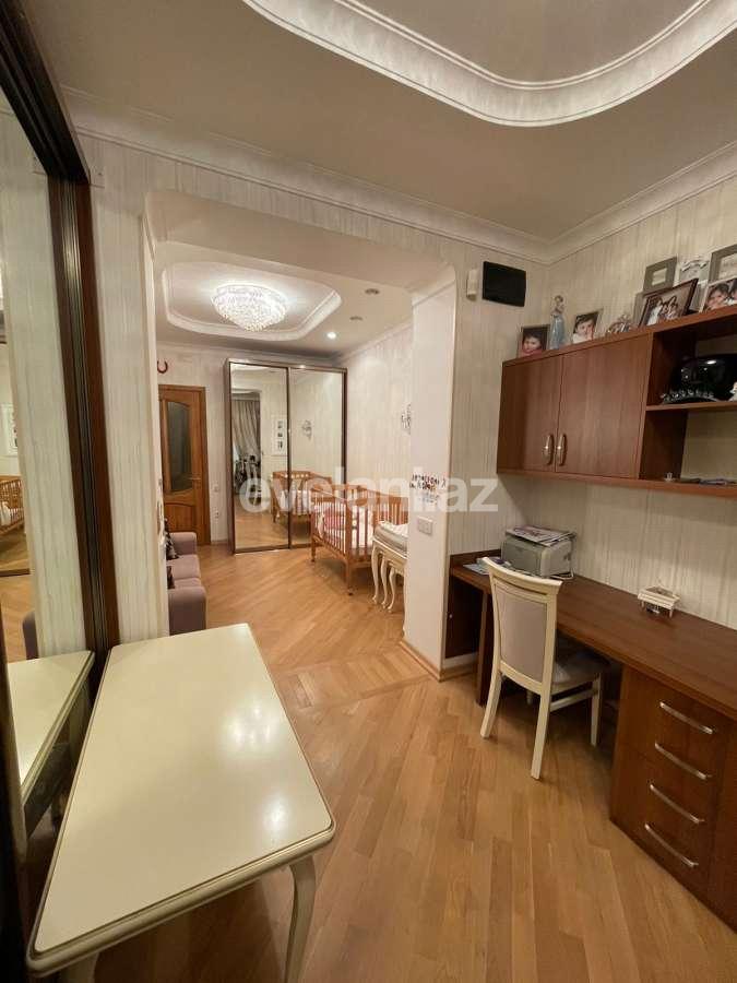 Kirayə verilir, köhnə tikili, 4 otaqlı, 120 m², Bakı, Sabunçu r, Bakıxanov q.
