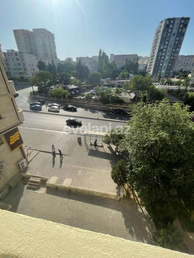 Satılır, köhnə tikili, 2 otaqlı, 52 m², Bakı, Nəsimi r, 4-cü mikrorayon q, Memar Əcəmi m.