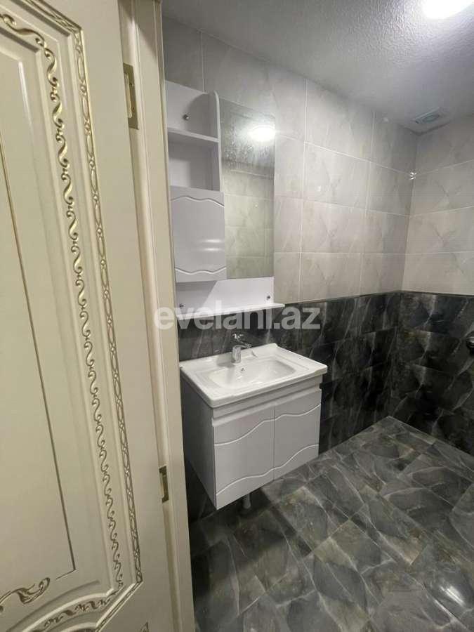 Satılır, köhnə tikili, 2 otaqlı, 52 m², Bakı, Nəsimi r, 4-cü mikrorayon q, Memar Əcəmi m.