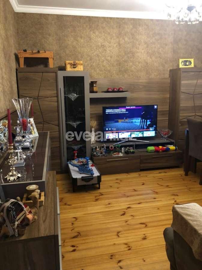 Satılır, həyət evi / bağ, 7 otaqlı, 210 m², Bakı, Səbail r, Badamdar q.