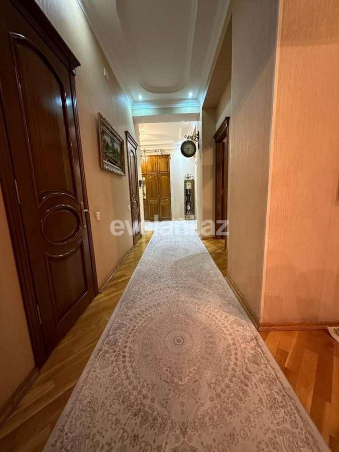 Kirayə verilir, yeni tikili, 4 otaqlı, 160 m², Bakı, Binəqədi r, 8-ci mikrorayon q, Azadlıq prospekti m.