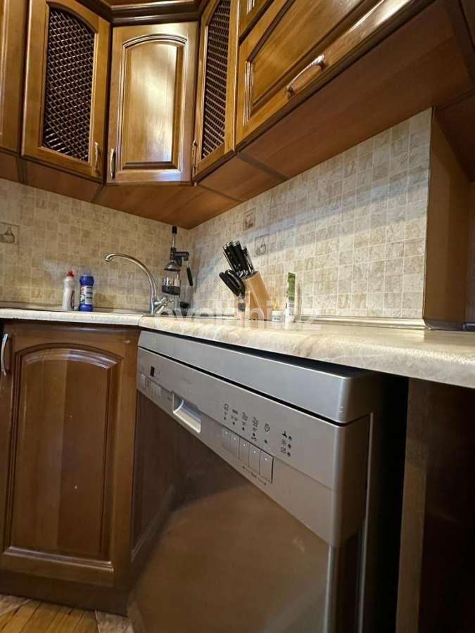 Kirayə verilir, yeni tikili, 4 otaqlı, 160 m², Bakı, Binəqədi r, 8-ci mikrorayon q, Azadlıq prospekti m.