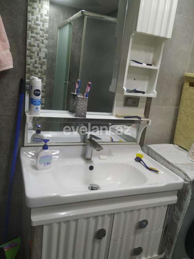 Satılır, köhnə tikili, 3 otaqlı, 60 m², Bakı, Nizami r.