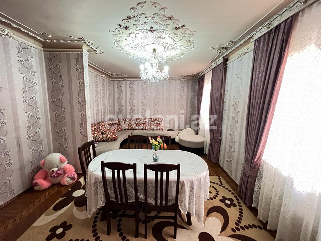 Sale, old building, 5 room, 100 m², Baku, Surakhani r, Yeni Guneshli d, Khalglar Doslugu m.