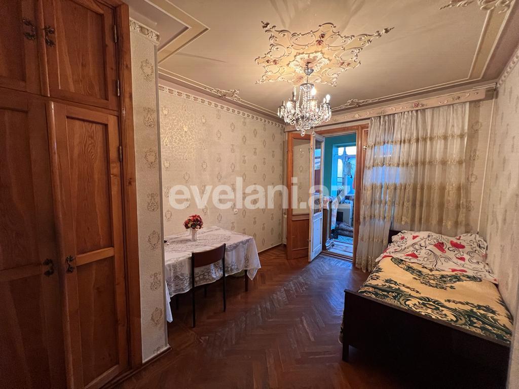 Sale, old building, 5 room, 100 m², Baku, Surakhani r, Yeni Guneshli d, Khalglar Doslugu m.