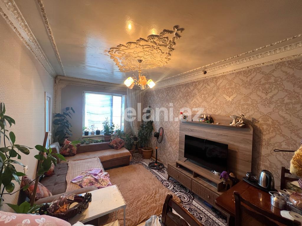 Satılır, köhnə tikili, 5 otaqlı, 100 m², Bakı, Suraxanı r, Yeni Günəşli q, Xalqlar Dostluğu m.