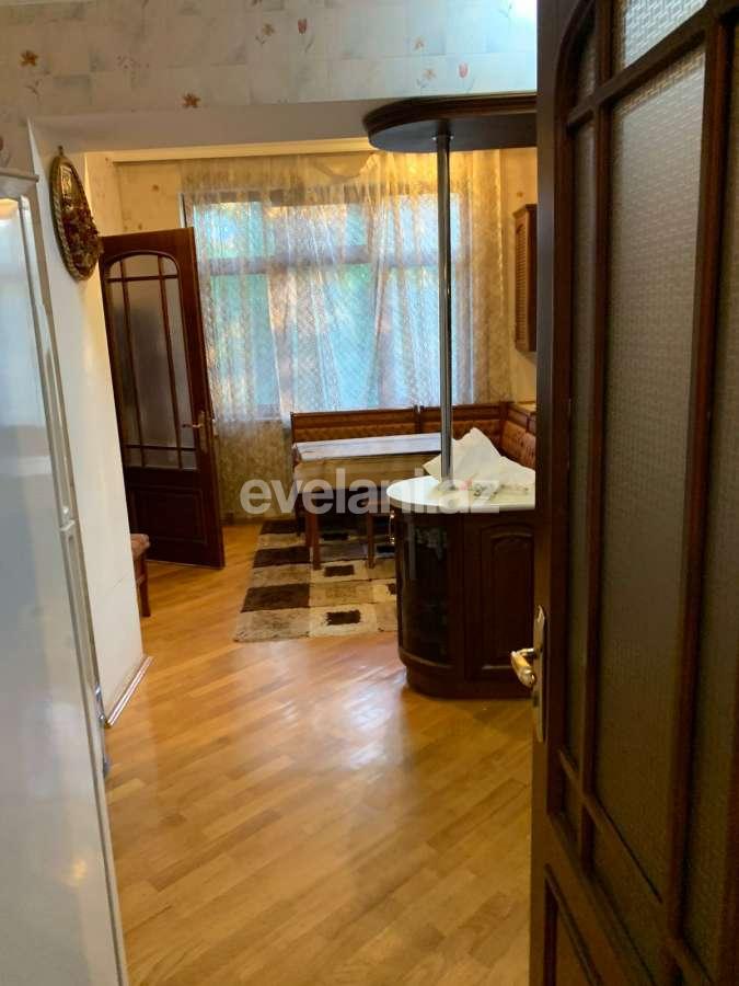 Kirayə verilir, köhnə tikili, 4 otaqlı, 180 m², Bakı, Yasamal r.