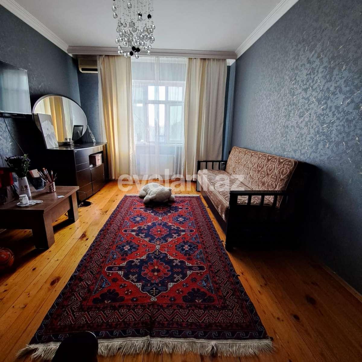 Satılır, köhnə tikili, 3 otaqlı, 90 m², Bakı, Nərimanov r.
