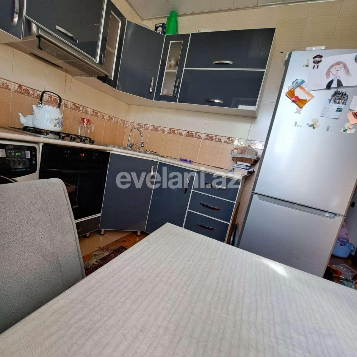 Satılır, köhnə tikili, 3 otaqlı, 90 m², Bakı, Nərimanov r.