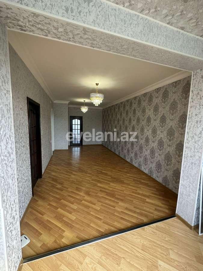 Satılır, köhnə tikili, 3 otaqlı, 50 m², Bakı, Binəqədi r, 9-cu mikrorayon q, Memar Əcəmi m.