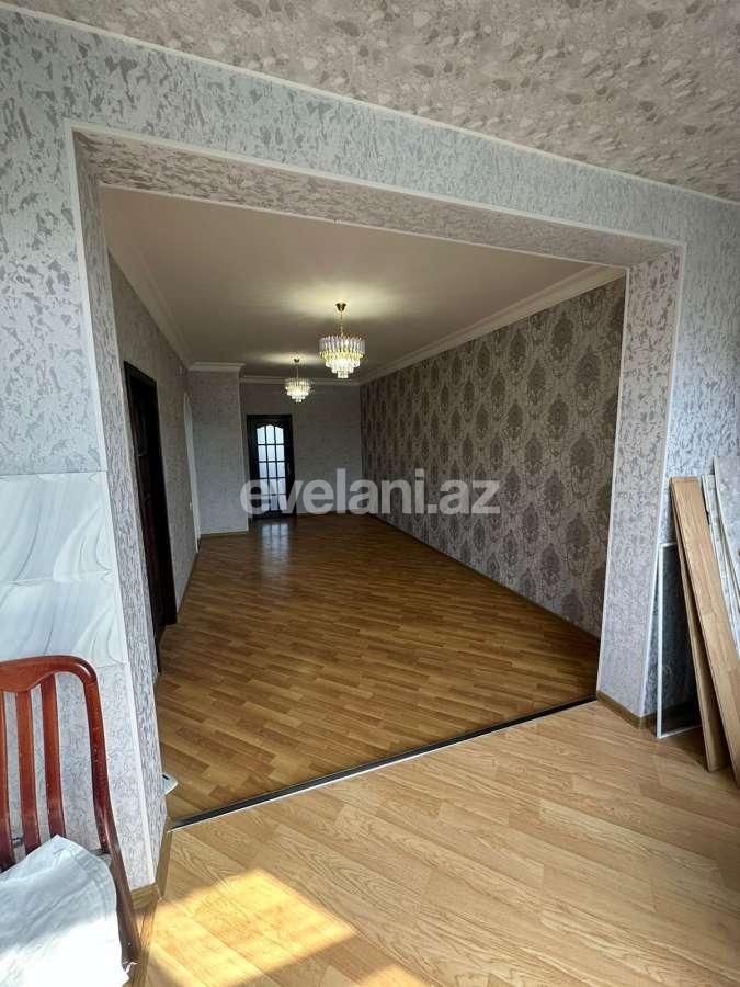 Satılır, köhnə tikili, 3 otaqlı, 50 m², Bakı, Binəqədi r, 9-cu mikrorayon q, Memar Əcəmi m.