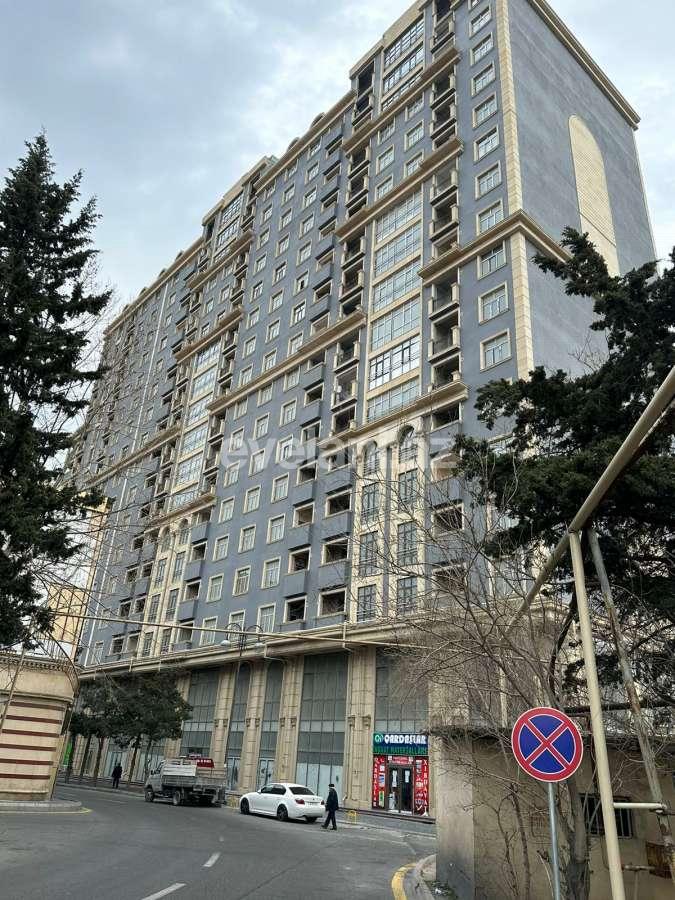 Satılır, yeni tikili, 2 otaqlı, 65 m², Bakı, Binəqədi r, 8-ci mikrorayon q, Azadlıq prospekti m.