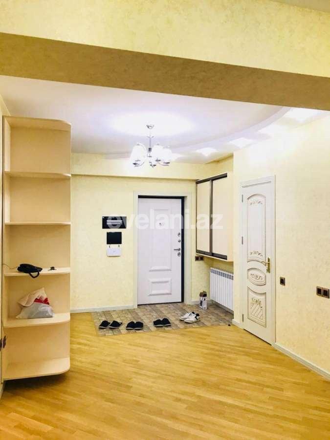 Satılır, yeni tikili, 3 otaqlı, 125 m², Bakı, Nizami r, Qara Qarayev m.