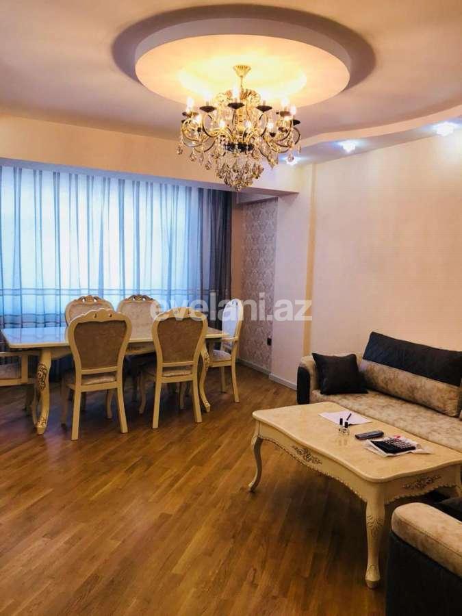 Satılır, yeni tikili, 3 otaqlı, 125 m², Bakı, Nizami r, Qara Qarayev m.
