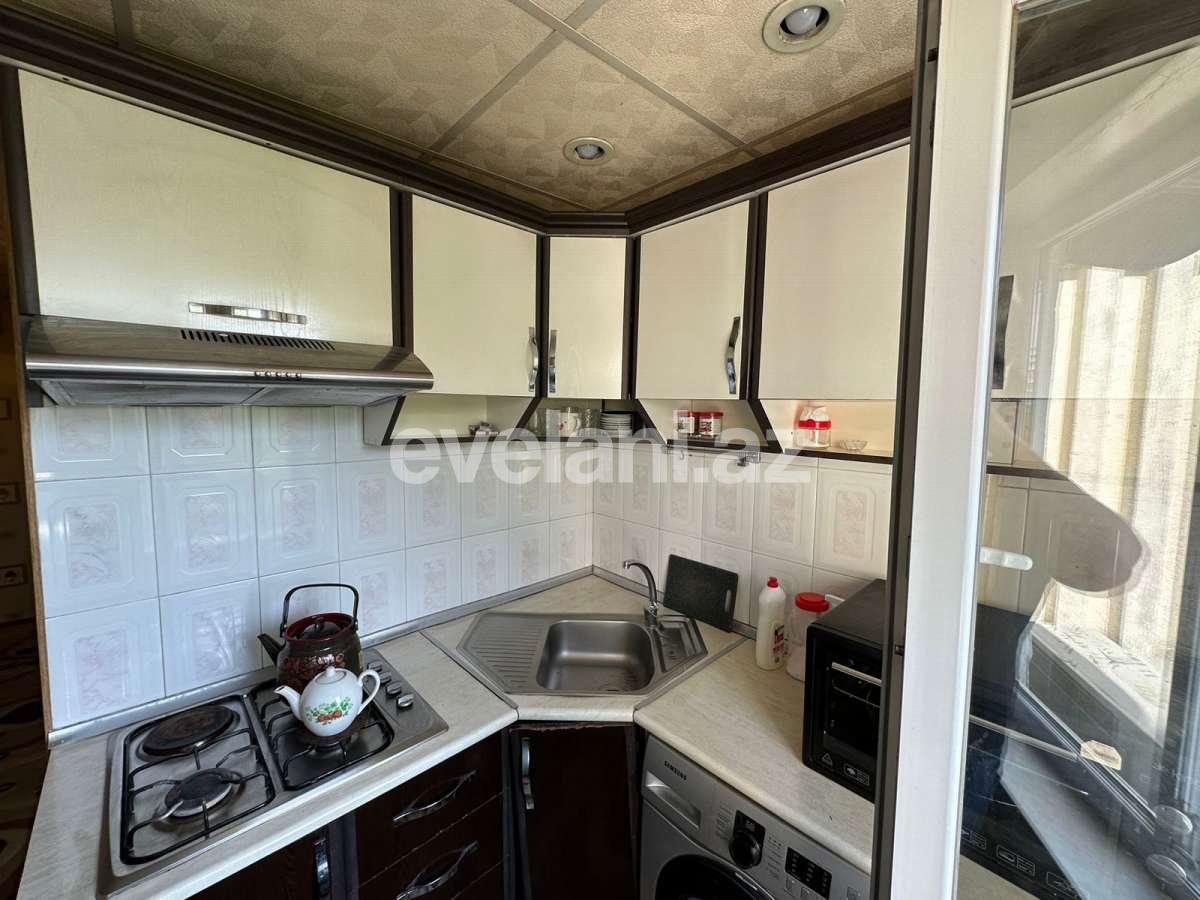 Satılır, köhnə tikili, 2 otaqlı, 50 m², Bakı, Nizami r, Xalqlar Dostluğu m.