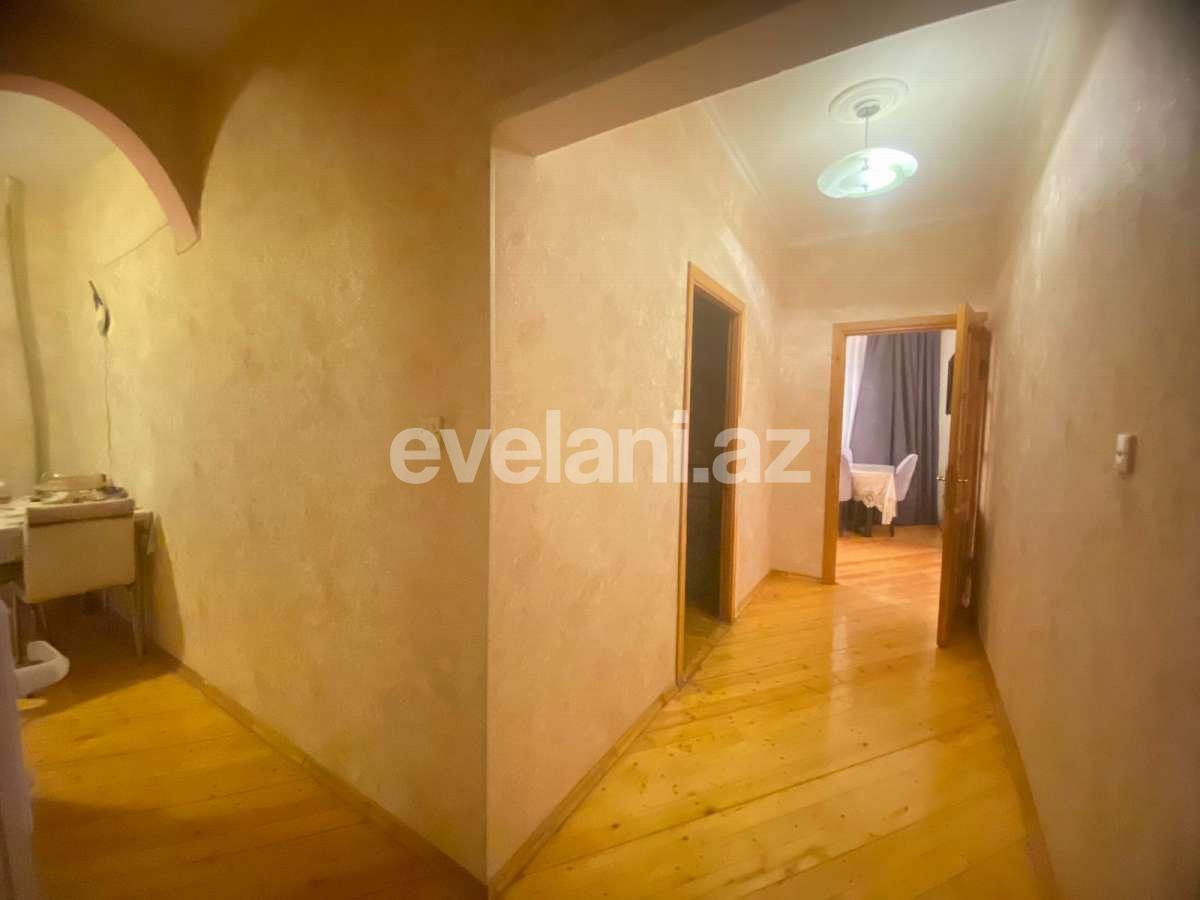 Satılır, köhnə tikili, 2 otaqlı, 60 m², Bakı, Binəqədi r, 9-cu mikrorayon q, Memar Əcəmi m.